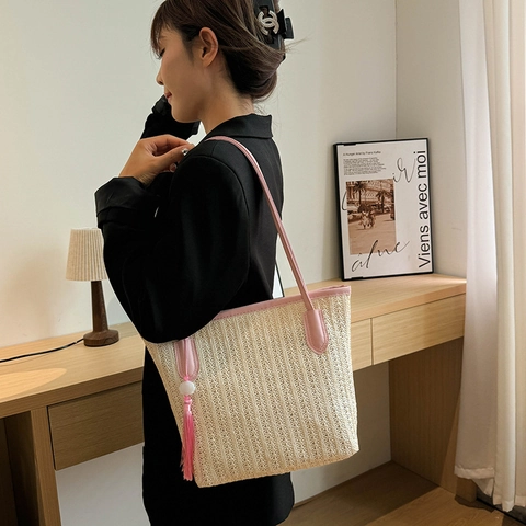 Bolso Tote de Paja Tejida de Gran Capacidad para Mujer Verano Playa Vacaciones Bolso de Hombro Con Borla Patchwork de PU