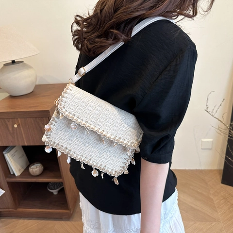 Bohemian Straw Woven Shoulder Bag With Shell Tassel Pendant Summer Beach Vacation Crossbody Square Bag For Women