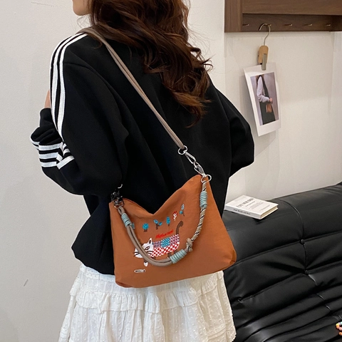 Large Capacity Cat Embroidered Shoulder Bag For Women Fashionable PU Leather Handbag Cartoon Pattern Casual Crossbody Shopping Bag