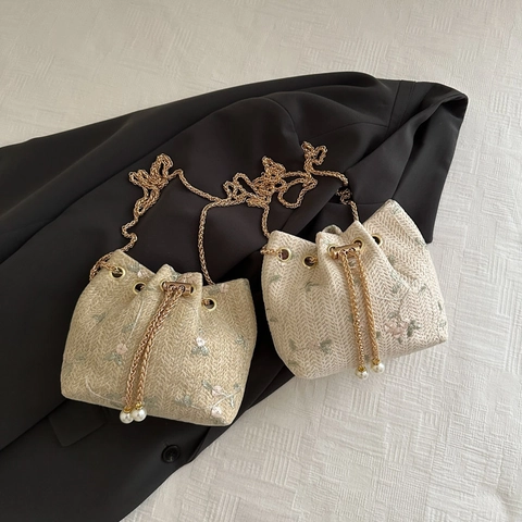 Bolso de Cubo de PU Estilo Paja Tejida para Mujer Bordado Floral Perla Artificial Cordón Cadena Bolso de Hombro Cruzado