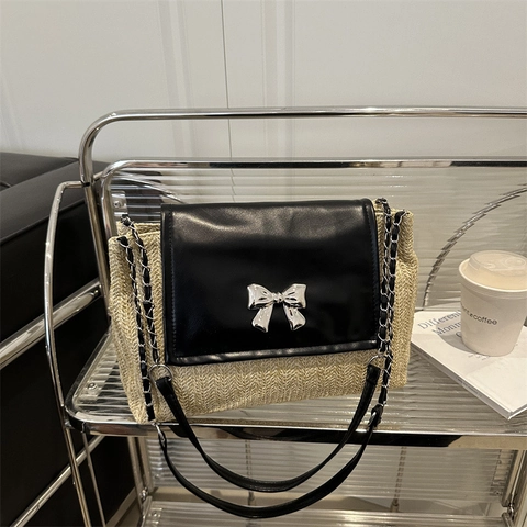Damen Schleife Stroh Patchwork Schultertasche Sommerurlaub PU Leder Umhängetasche Mit Metallkette Unterachseltasche
