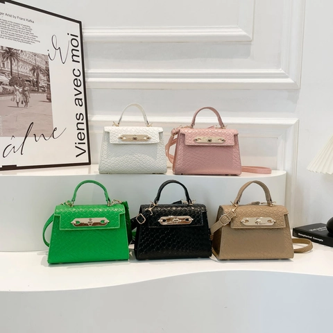 Women Mini Kelly Style Shoulder Bag PU Leather Crocodile Woven Handbag With Single Handle Gold Turn Lock Crossbody Purse