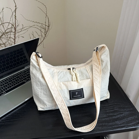 Women Large Capacity Shoulder Bag Minimalist Japanese Style Wrinkled PU Leather Half Moon Tote Bag Adjustable Strap Casual