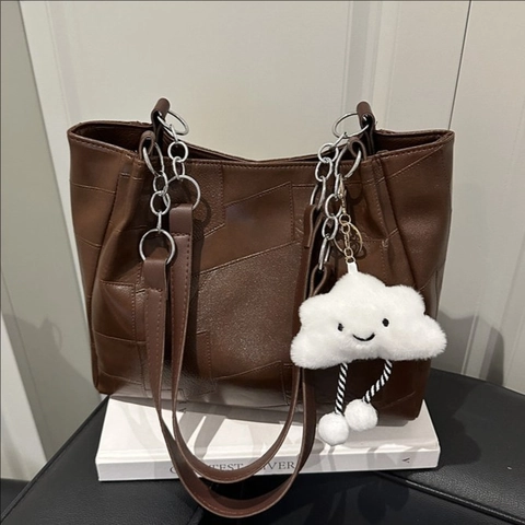 Large Capacity Women PU Leather Tote Bag Geometric Stitching Shoulder Bag With Cloud Plush Pendant Casual Commuting Handbag