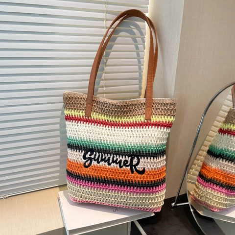 Sac Cabas en Paille Tissé pour Femmes Grande Capacité Sac de Plage d'Été Rayé Sac à Main avec Broderie de Lettres et Poignée en PU
