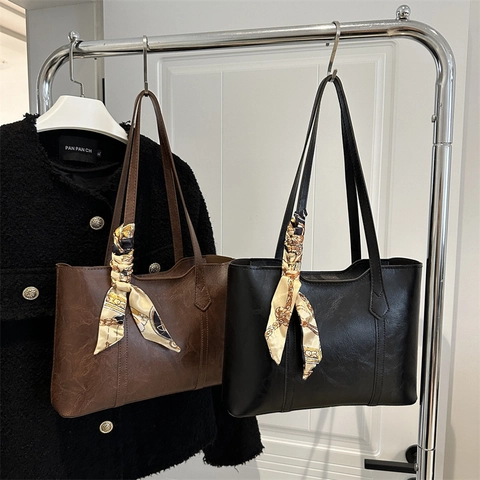 Große Kapazität PU Leder Tote Bag Mit Seidenschal Für Damen 2025 Neue Mode Schultertasche Arbeit Pendeln Handtasche Student Tasche