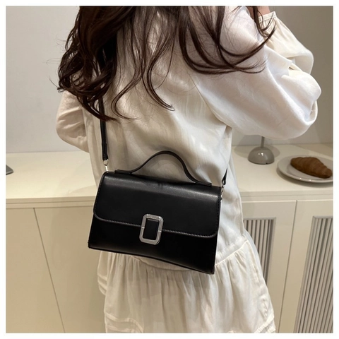 French Vintage Style PU Leather Small Square Crossbody Bag For Women Chic Simple Shoulder Bag With Metal Buckle Daily Match