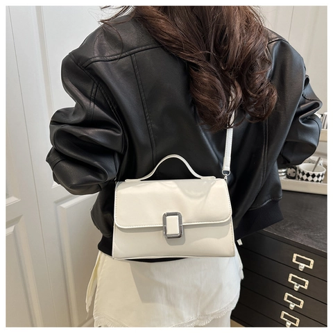 French Vintage Style PU Leather Small Square Crossbody Bag For Women Chic Simple Shoulder Bag With Metal Buckle Daily Match