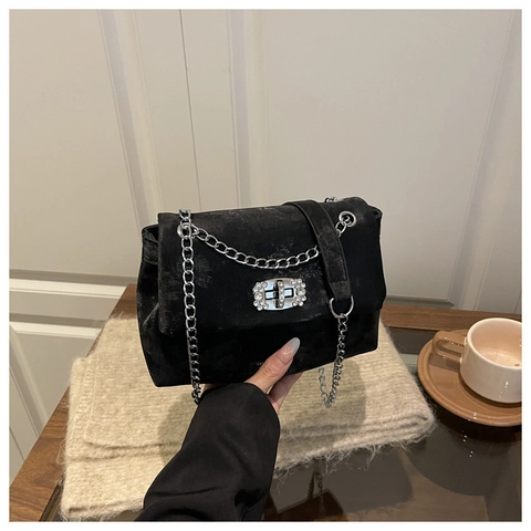 Koreaanse Zoete Stijl Synthetisch Leer Geplooide Schoudertas Voor Dames Strass Gesp Metalen Ketting Crossbody Vierkante Tas