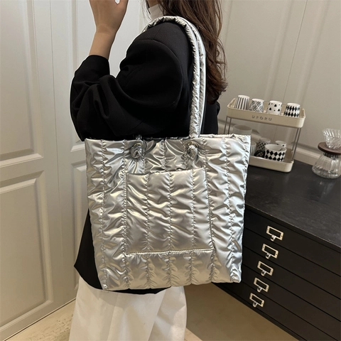 Damen Mode Gesteppte Metallic Tote Bag Große Kapazität Puffer Schultertasche Kunstleder Glänzende Handtasche Für Den Täglichen Reise