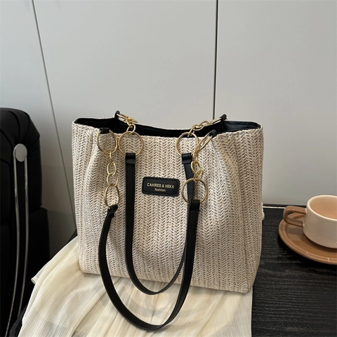Borsa Tote in Paglia Intrecciata di Grande Capacità Donna Minimalista Urbana con Patch in Pelle PU Catena in Metallo per Pendolarismo
