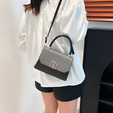 Women Spliced PU Leather Shoulder Bag Woven Texture Handbag With Metal F-Buckle Casual Crossbody Bag Square Messenger Purse