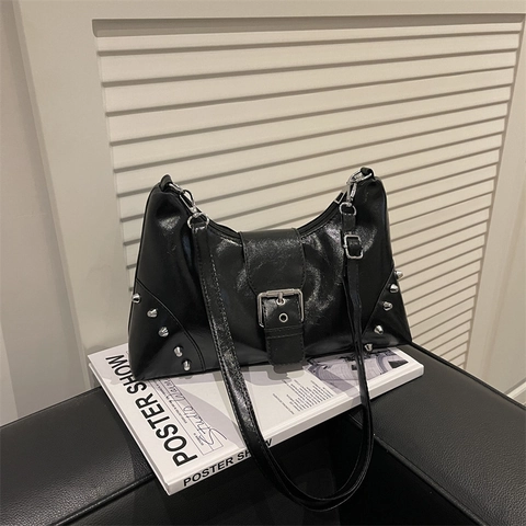 Large Capacity Rivet Retro Bag For Women Faux Leather Shoulder Crossbody Bag Casual Solid Color Hobo Bag Commuter Dumpling Bag