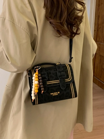 Vintage Leopardenmuster PU Leder Umhängetasche Für Damen Mit Nieten Perlen Anhänger Mode Retro Quadratische Schultertasche