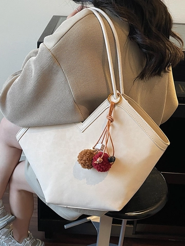 Large Capacity Leopard Print Tote Bag Women Fashion Casual Commuter Shoulder Handbag With V-Opening Plush Ball PU Leather Bag