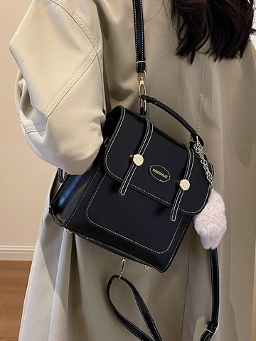 Mochila Pequeña de Cuero PU Vintage para Mujer Costuras de Contraste Hebilla Magnética Bolso Escolar con Colgante de Peluche