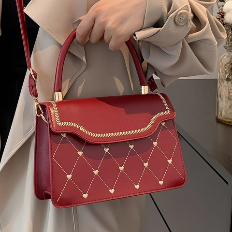 Borsa a Spalla da Donna alla Moda in Pelle PU Ricamo a Cuore e Rombo Patta Borsa a Tracolla Bordo Ondulato Borsa a Mano con Tracolla Regolabile
