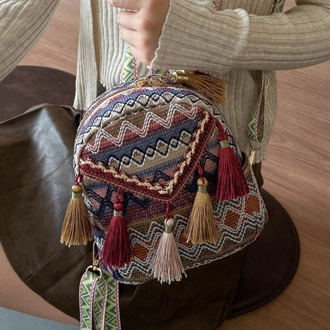 Damen Ethno-Stil Gewebter Mini-Rucksack Bohemian Quasten Reise-Tagesrucksack Mit Geometrischem Muster Bunte Kleine Umhängetasche
