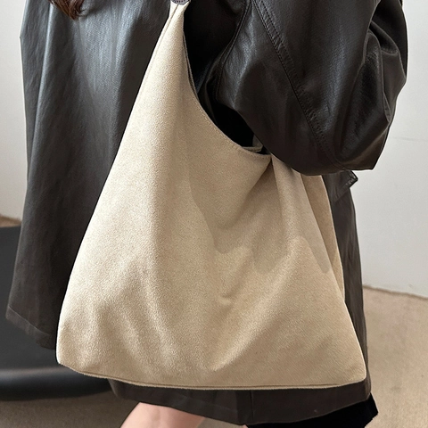 Minimalist Large Capacity Tote Bag For Women PU Leather Solid Color Retro Commuter Shoulder Underarm Hobo Bag Urban Style
