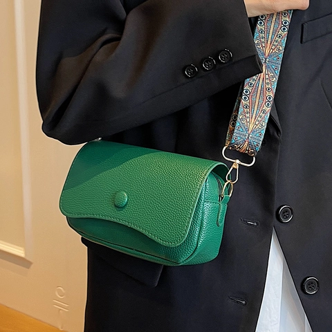 Retro PU Leder Umhängetasche Für Damen Mit Breitem Ethno-Muster Gurt Boho Stil Kleine Quadratische Schultertasche Vielseitige Tasche