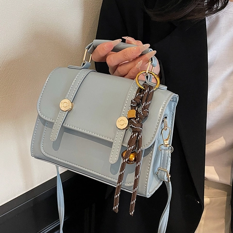 Borsa a Tracolla Piccola Quadrata in Pelle PU Vintage per Donna Borsa a Mano alla Moda Versatile con Decorazione a Ciondolo Intrecciato