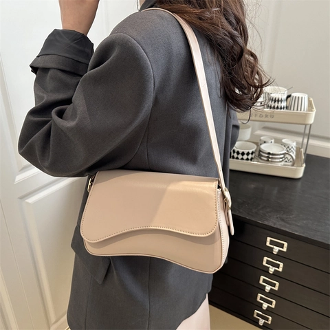 Bolso de Hombro Minimalista Vintage para Mujer con Solapa Curva Cuero de PU Color Sólido Pequeño Bolso Cuadrado Moda Casual