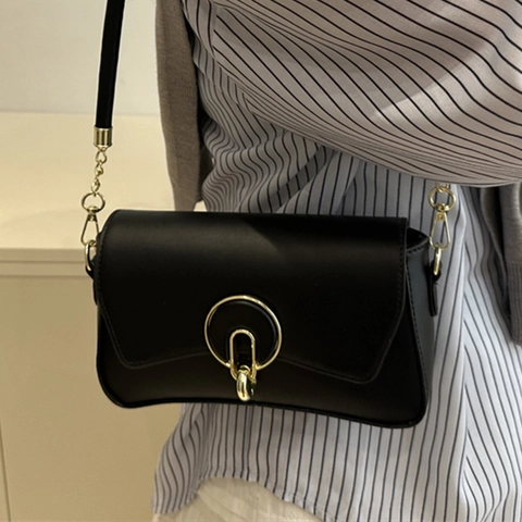 Bolso Bandolera de Cuero PU de Alta Gama para Mujer Bolso de Hombro Cuadrado Pequeño Moderno Con Hebilla de Aro Dorado 2025 Bolso de Viaje
