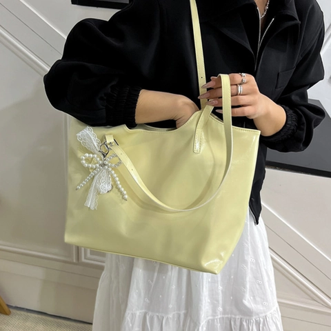 Sac Cabas Femme Grande Capacité en Cuir PU Avec Chaîne à Nœud en Perles Élégant Sac à Épaule pour le Travail Quotidien