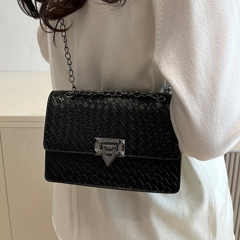 Sac Bandoulière Femme en Cuir PU Motif Tissé Mode Petit Sac Carré avec Chaîne en Métal Décontracté Quotidien Sac à Rabat