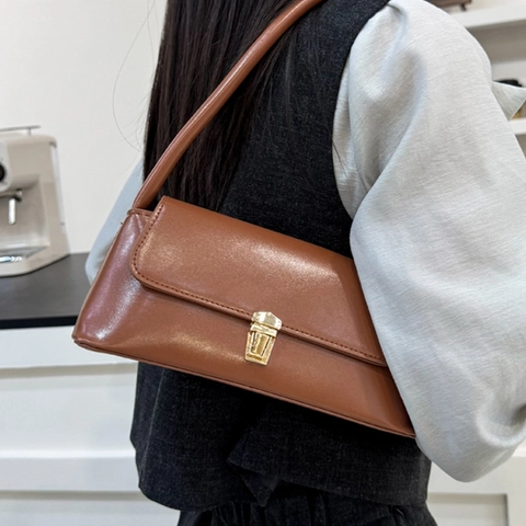 Women Retro PU Leather Baguette Bag With Golden Metal Lock Fashion Solid Color Underarm Shoulder Bag For Daily Commuting