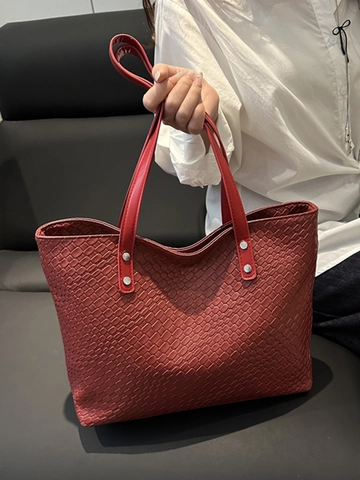 Große Kapazität Gewebte PU Leder Tragetasche Für Damen Vintage Geflochtene Umhängetasche Casual Pendeln Handtasche Mit Nieten