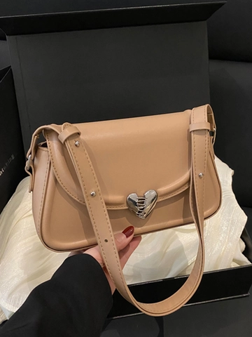 Women Fashion PU Leather Shoulder Bag With Heart Shape Buckle Stitching Detail Adjustable Strap Casual Crossbody Bag