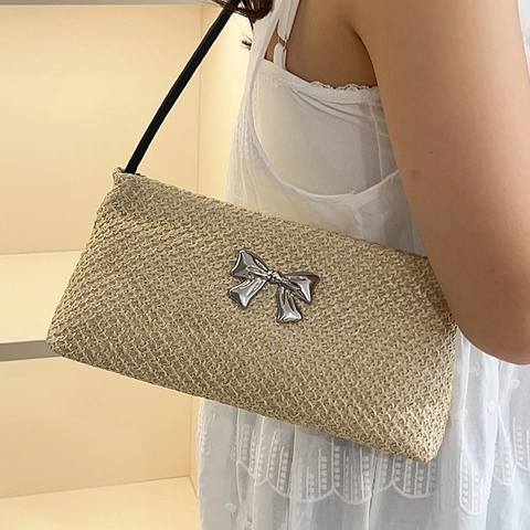 Sac à Épaule en Paille Tissé pour Femmes Avec Nœud en Métal Argenté Élégant Sac sous le Bras Carré de Plage d'Été Mode
