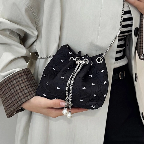Fashion Bow Pleated Canvas Bucket Bag Drawstring Shoulder Bag Silver Chain Artificial Pearl Casual Small Crossbody Bag