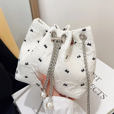 Fashion Bow Pleated Canvas Bucket Bag Drawstring Shoulder Bag Silver Chain Artificial Pearl Casual Small Crossbody Bag