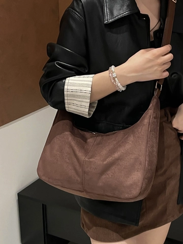 Women Vintage Velvet Hobo Bag Large Capacity Crossbody Bag Fashion Frosted Texture Splicing Design Commuter Shoulder Bag
