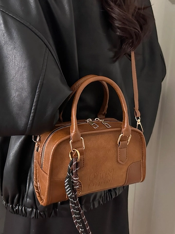 Borsa a Spalla Boston Retrò in Pelle PU da Donna Elegante Borsa a Tracolla a Giuntura Con Ciondolo a Racchetta da Tennis
