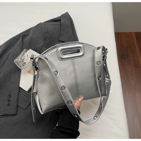 Vintage Quaste Umhängetasche Für Damen PU Leder Hohler Griff Ösenriemen Mode Handtasche Lässige Pendeln Crossbody Tasche