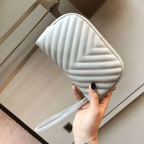 Women Fashion PU Leather Quilted Clutch Bag Chevron Pattern Zipper Pouch Small Handbag With Wristlet Strap Casual Daily Bag
