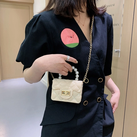 Mini Borsa a Tracolla Jelly da Donna Con Manico di Perle e Motivo Trapuntato a Rombi Borsa in PVC Con Catena in Metallo Dorato