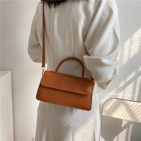 Minimalistische Damen PU Leder Kleine Quadratische Umhängetasche Mode Klappe Schultertasche Mit Tragegriff Verstellbarer Gurt Handtasche