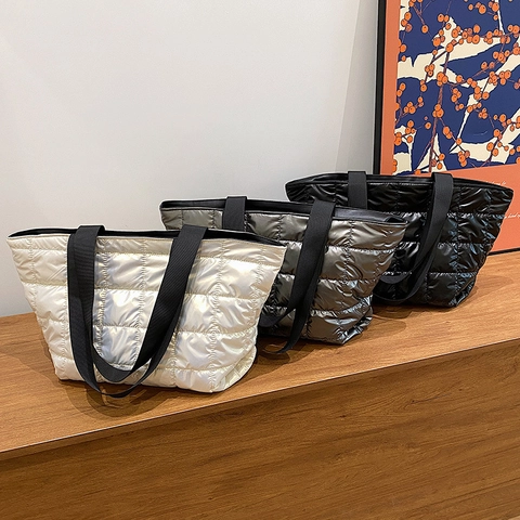 Quilted Puffy Nylon Tote Bag For Women Solid Color Large Capacity Lightweight Shoulder Bag Winter Space Cotton Handbag
