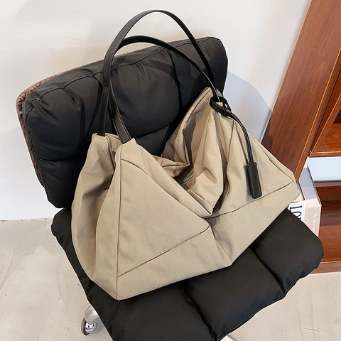 Bolso Tote de Nylon de Gran Capacidad para Mujer Minimalista Plisado Bolso de Hombro Color Sólido Casual Bolso de Axila Moda