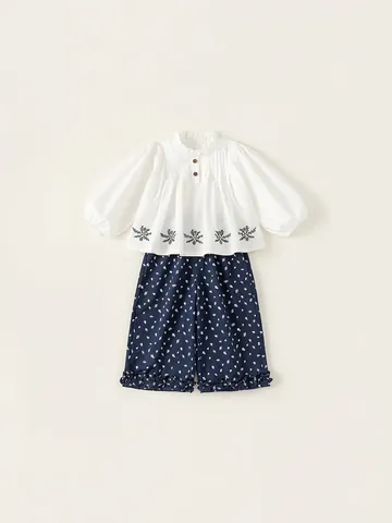 Ensemble de Vêtements en Coton Pastoral pour Filles Chemise Blanche à Manches Longues Brodée et Pantalon à Volants Bleu Marine à Imprimé Floral