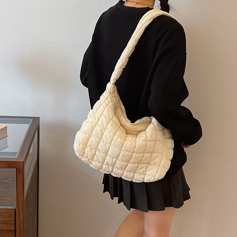 Women's Quilted Puffer Shoulder Bag Large Capacity Cloud Underarm Bag Solid Color Simple Trendy Hobo Fabric Handbag