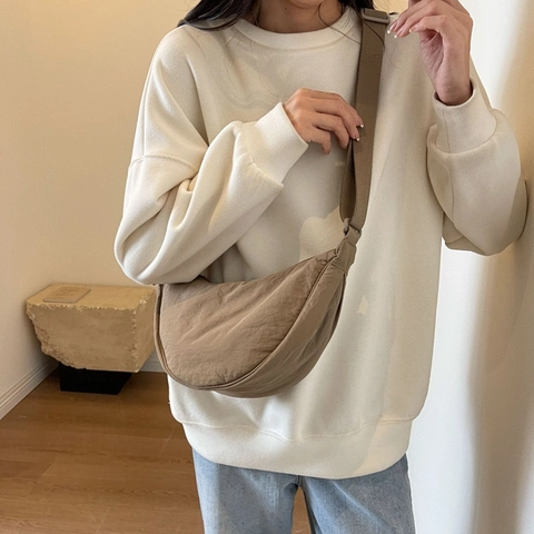 Women Minimalist Nylon Half Moon Shoulder Bag Solid Color Casual Crossbody Hobo Bag Pleated Design Adjustable Strap Daily Bag