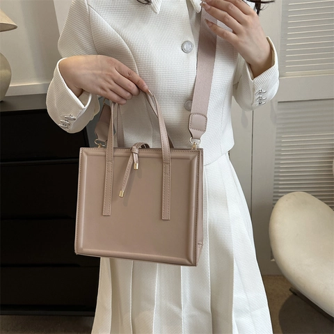 Bolso de Hombro Cuadrado de Cuero PU Minimalista Urbano para Mujer Bolso de Mano con Correa de Hombro Ancha Desmontable