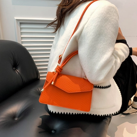 Women PU Leather Shoulder Bag Knotted Handle Litchi Grain Envelope Flap Handbag Daily Commuting Elegant Crossbody Bag