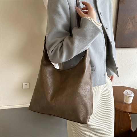 Minimalist Large Capacity PU Leather Hobo Shoulder Bag For Women Retro Solid Color Crossbody Tote Daily Fashion Underarm Bag