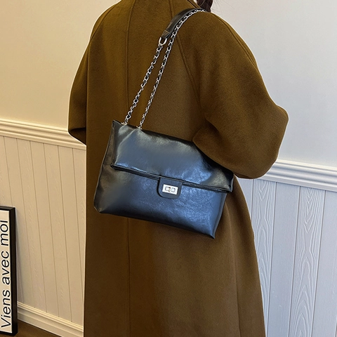 Women Minimalist PU Leather Shoulder Bag With Chain Strap Flap Turn Lock Large Capacity Crossbody Handbag For Daily Office
